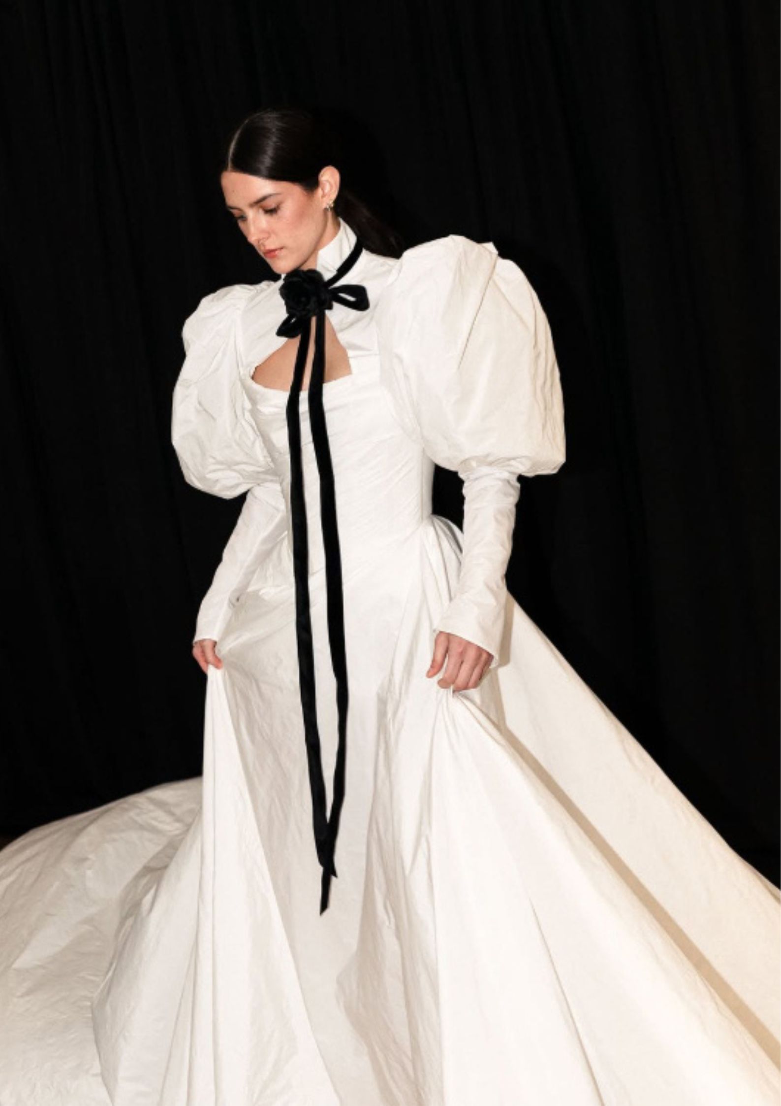 Vestido de novia con flores de Sophie et Voilá
