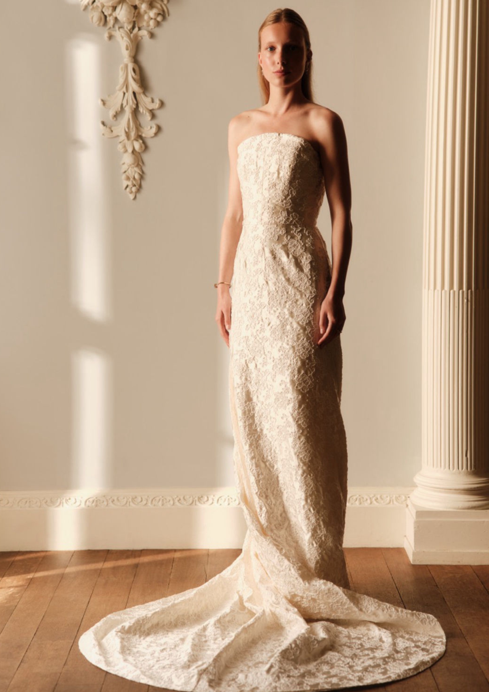 Vestido de novia con flores de Sophie et Voilá