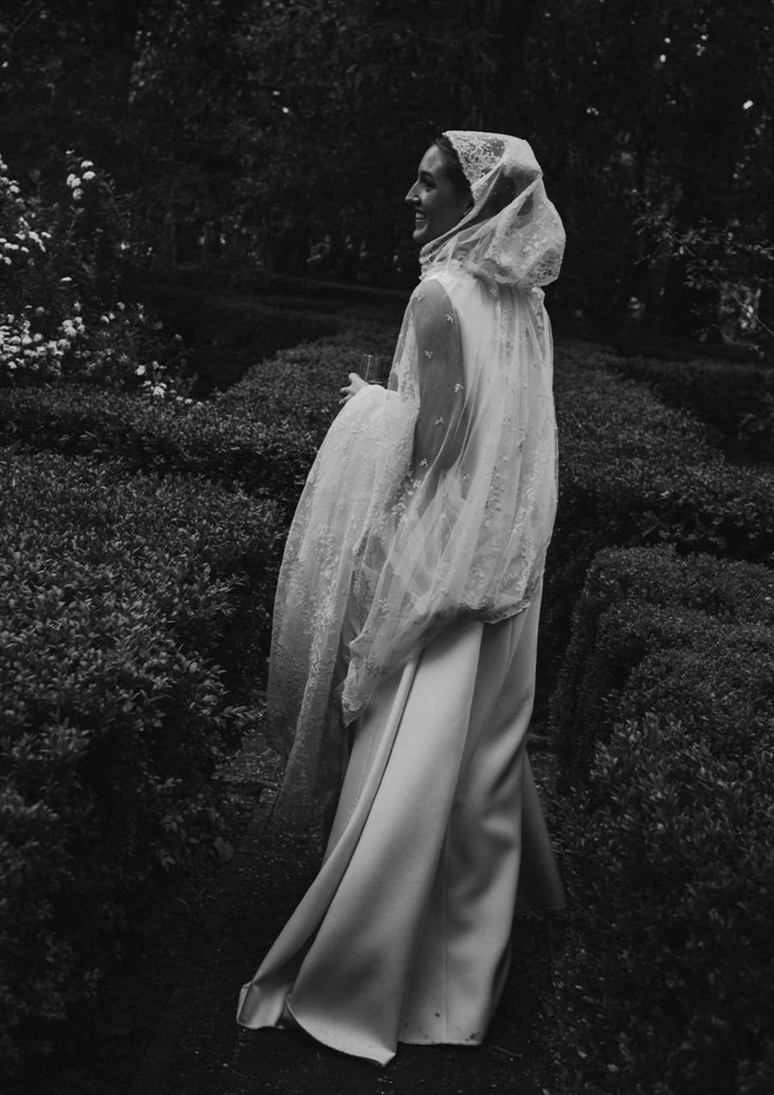 2 Vestido de novia con flores de Sophie et Voilá