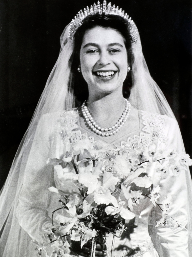 Vestido de novia con flores de Sophie et Voilá