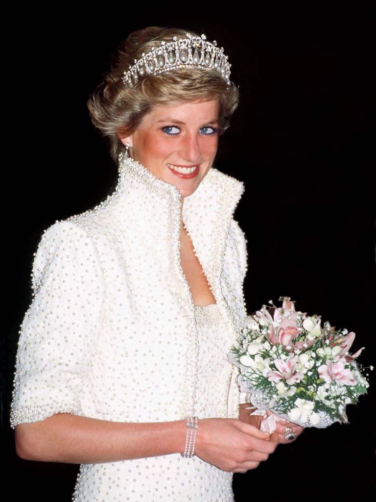Vestido de novia con flores de Sophie et Voilá