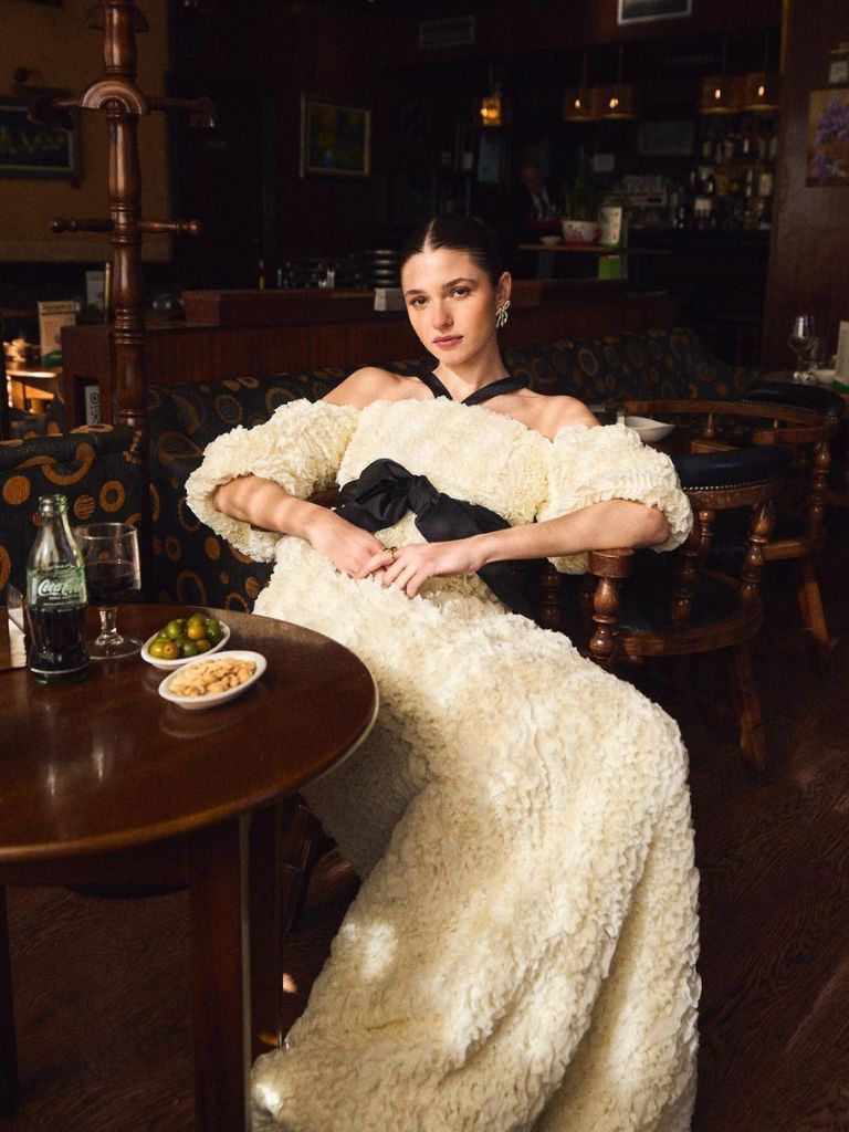 Vestido de novia con flores de Sophie et Voilá