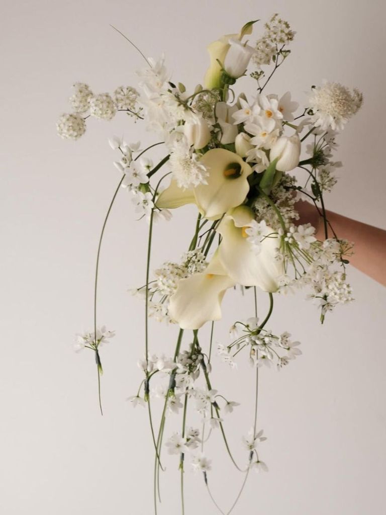 Vestido de novia con flores de Sophie et Voilá