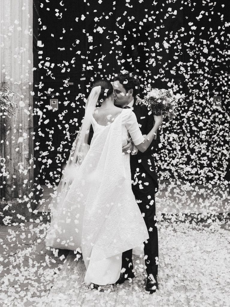 Vestido de novia con flores de Sophie et Voilá
