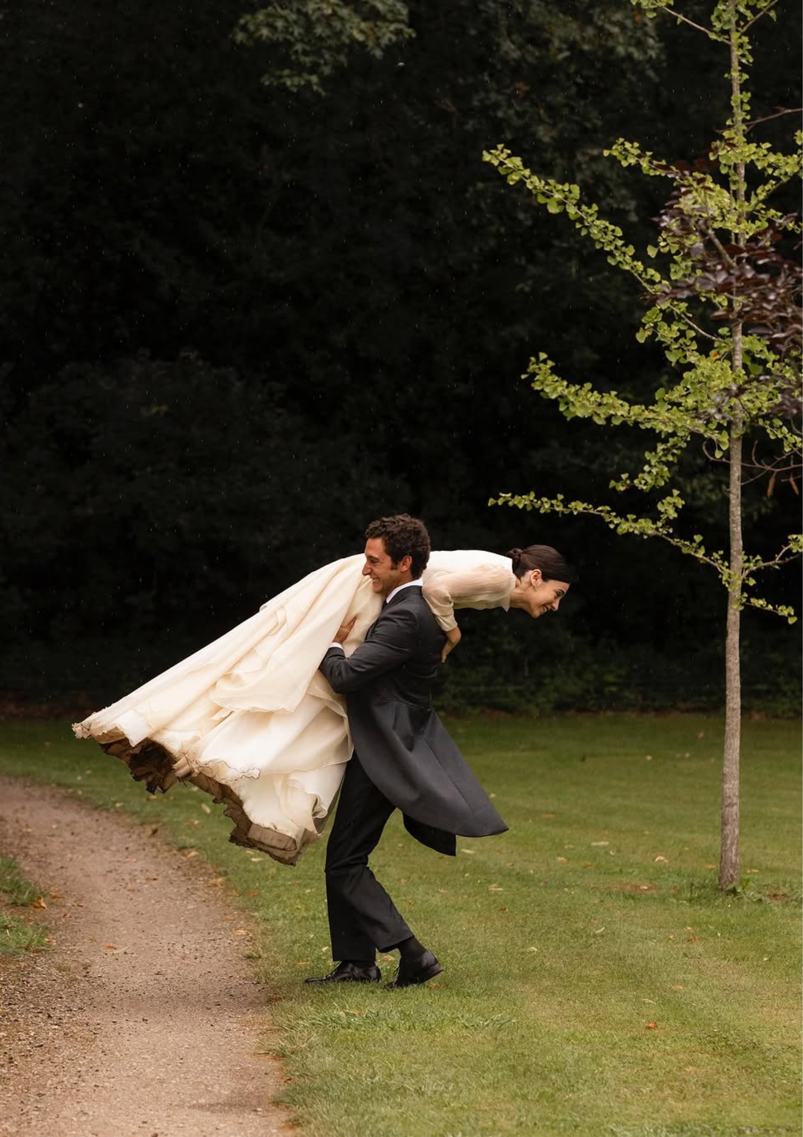 Vestido de novia con flores de Sophie et Voilá