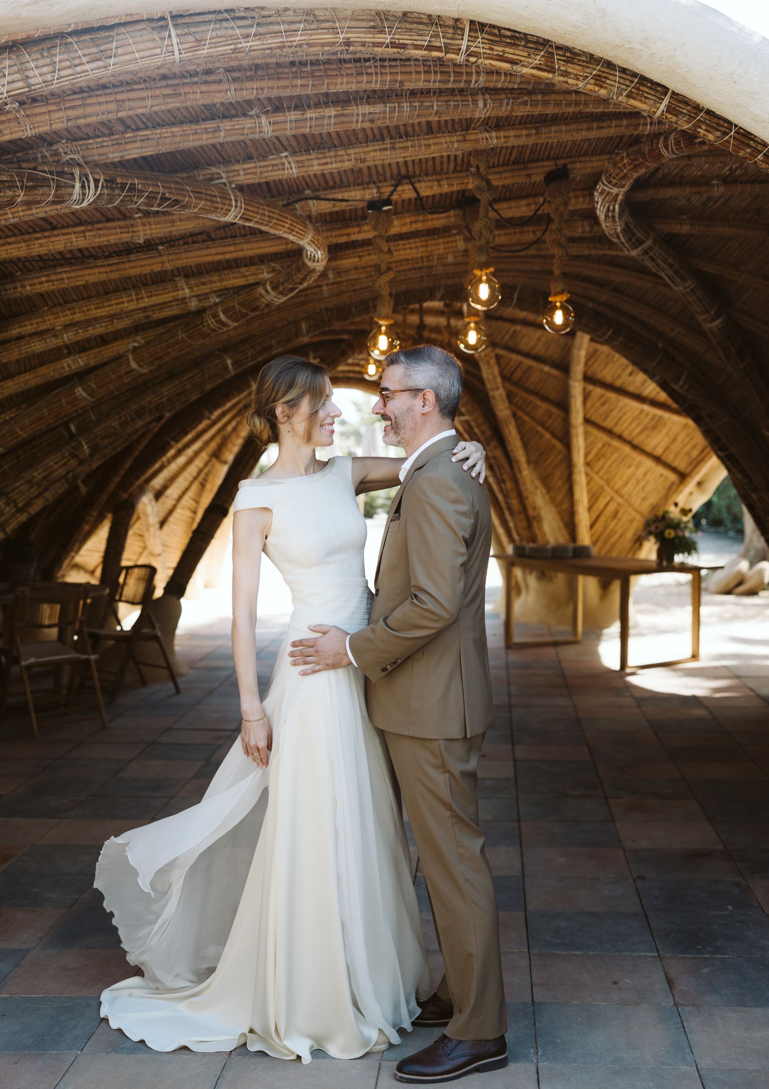 Vestido de novia con flores de Sophie et Voilá
