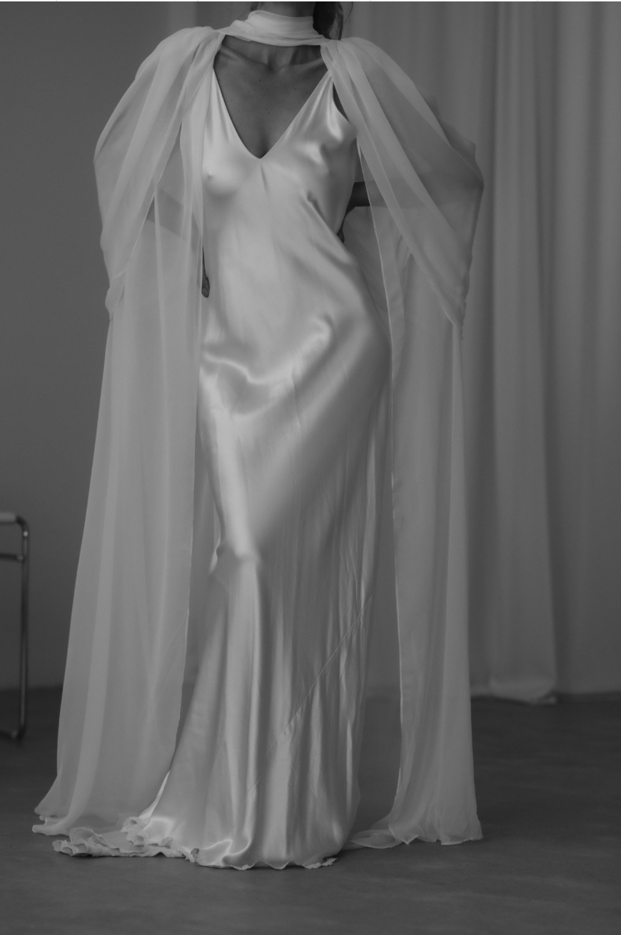 Vestido de novia con flores de Sophie et Voilá