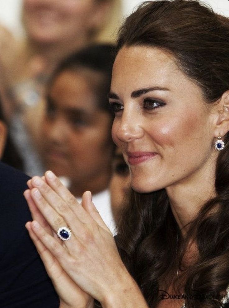 Vestido de novia con flores de Sophie et Voilá