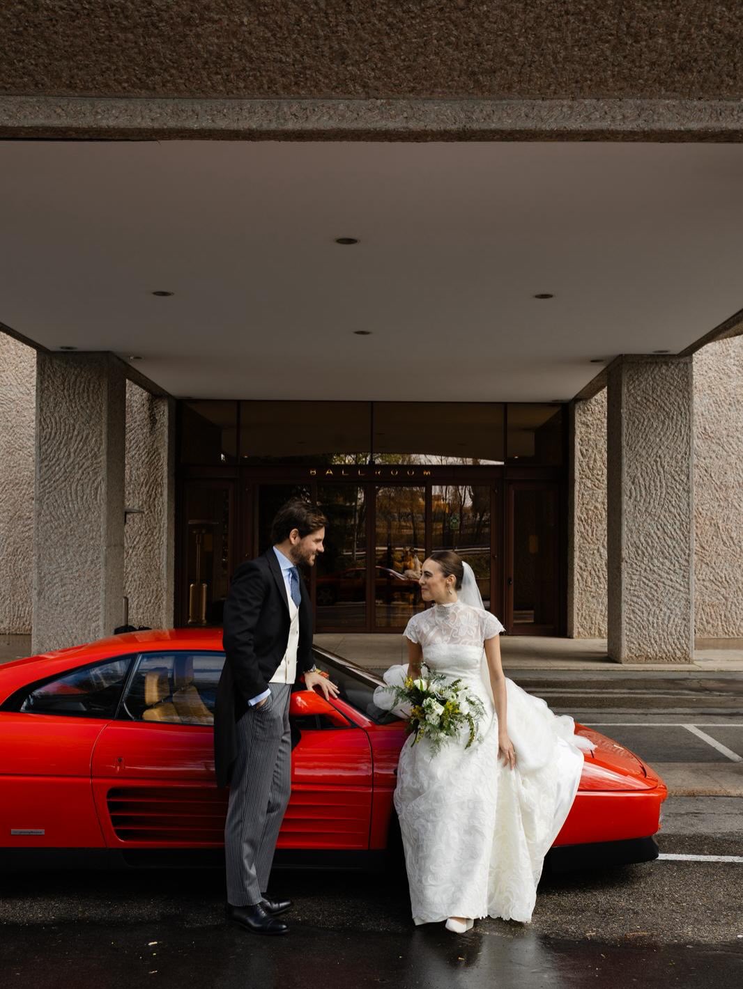Vestido de novia con flores de Sophie et Voilá