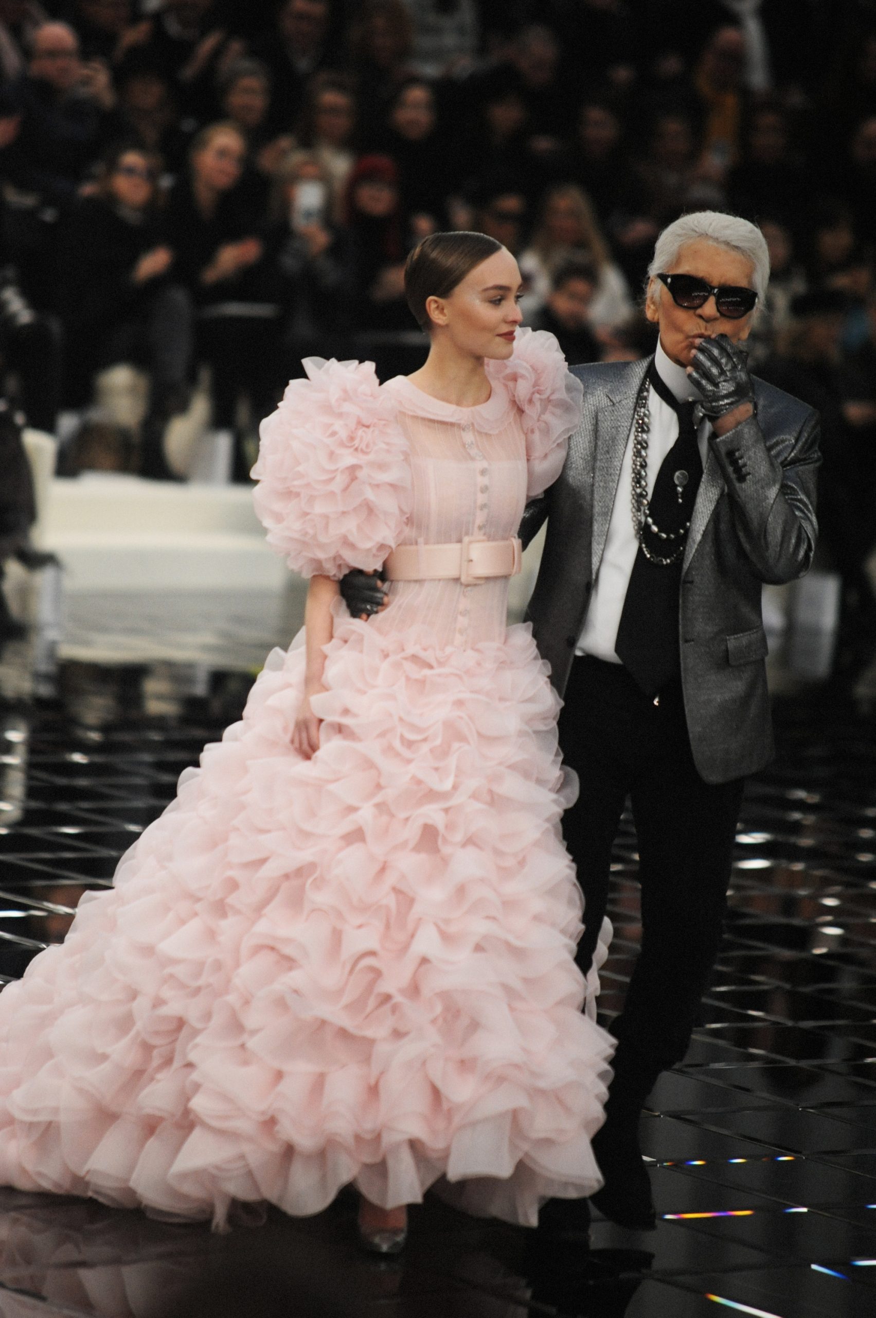 Vestido de novia con flores de Sophie et Voilá
