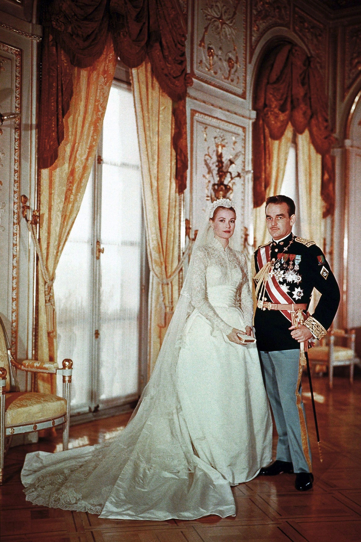 Vestido de novia con flores de Sophie et Voilá
